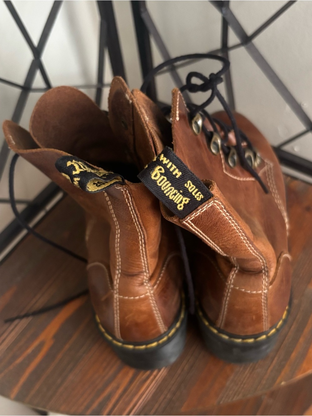 Dr Martens Leona Boots Size 7L - Picture 5 of 6